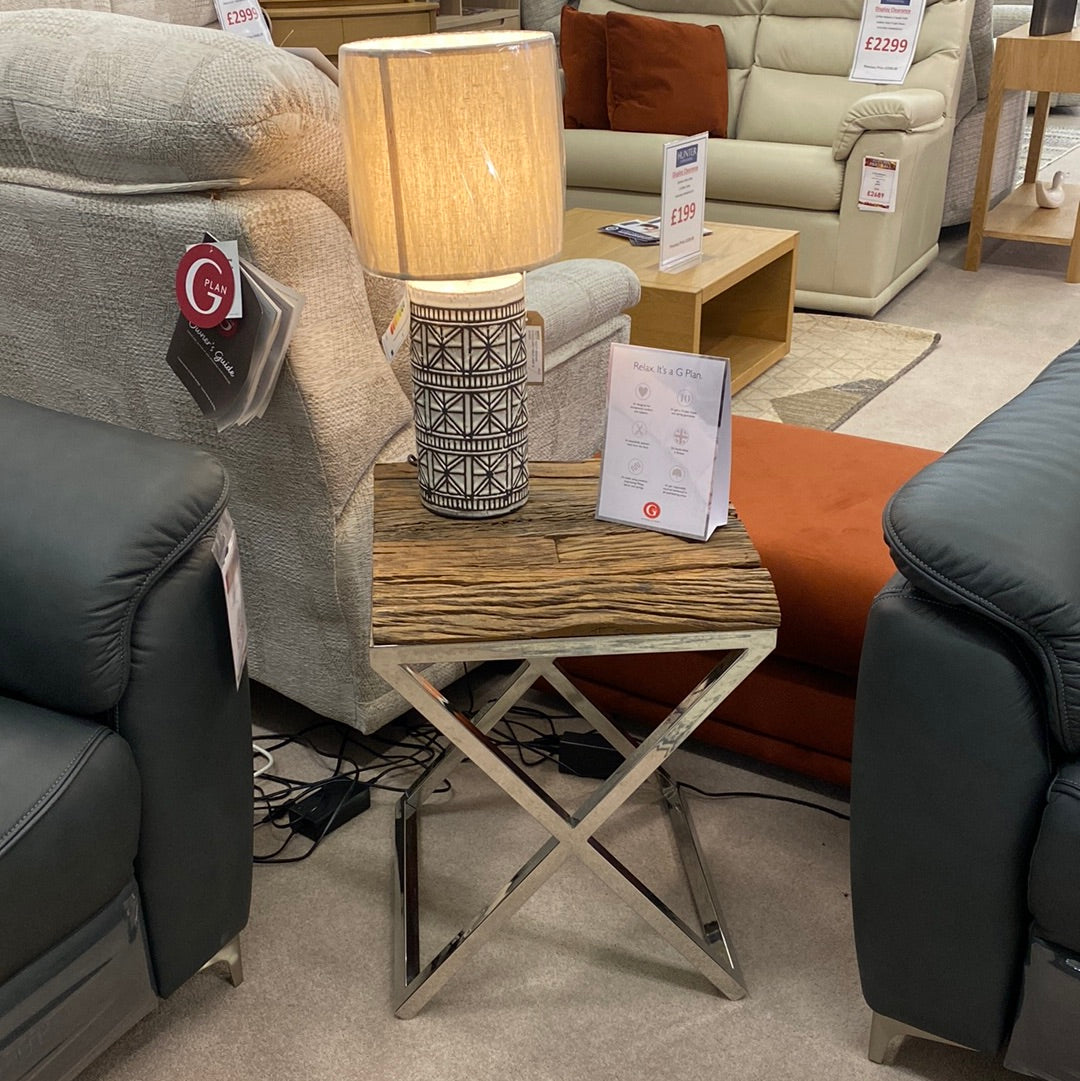 Richmond 9851 End Table - Hunter Furnishing