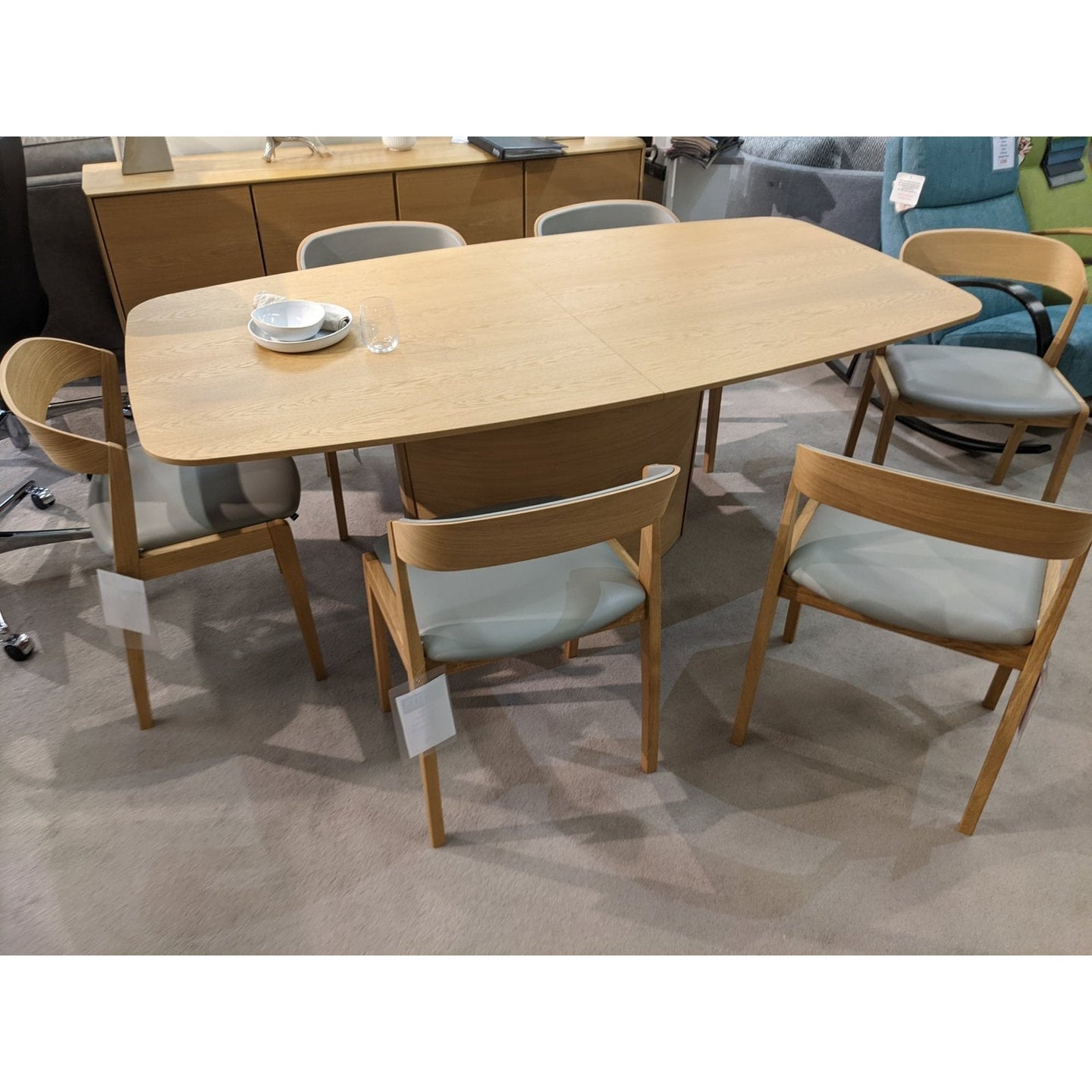 Skovby SM117 Oak Dining Table and set of 6 Chairs - Hunter Furnishing