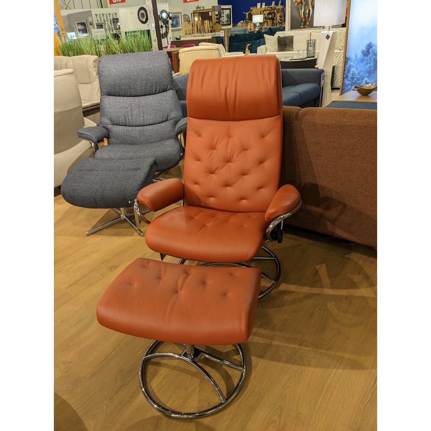 Stressless Metro Original Chair and Stool - Paloma Dark Henna - Hunter Furnishing